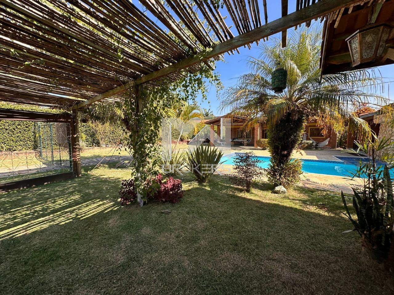 Chácara à venda no Nova Vinhedo: quintal