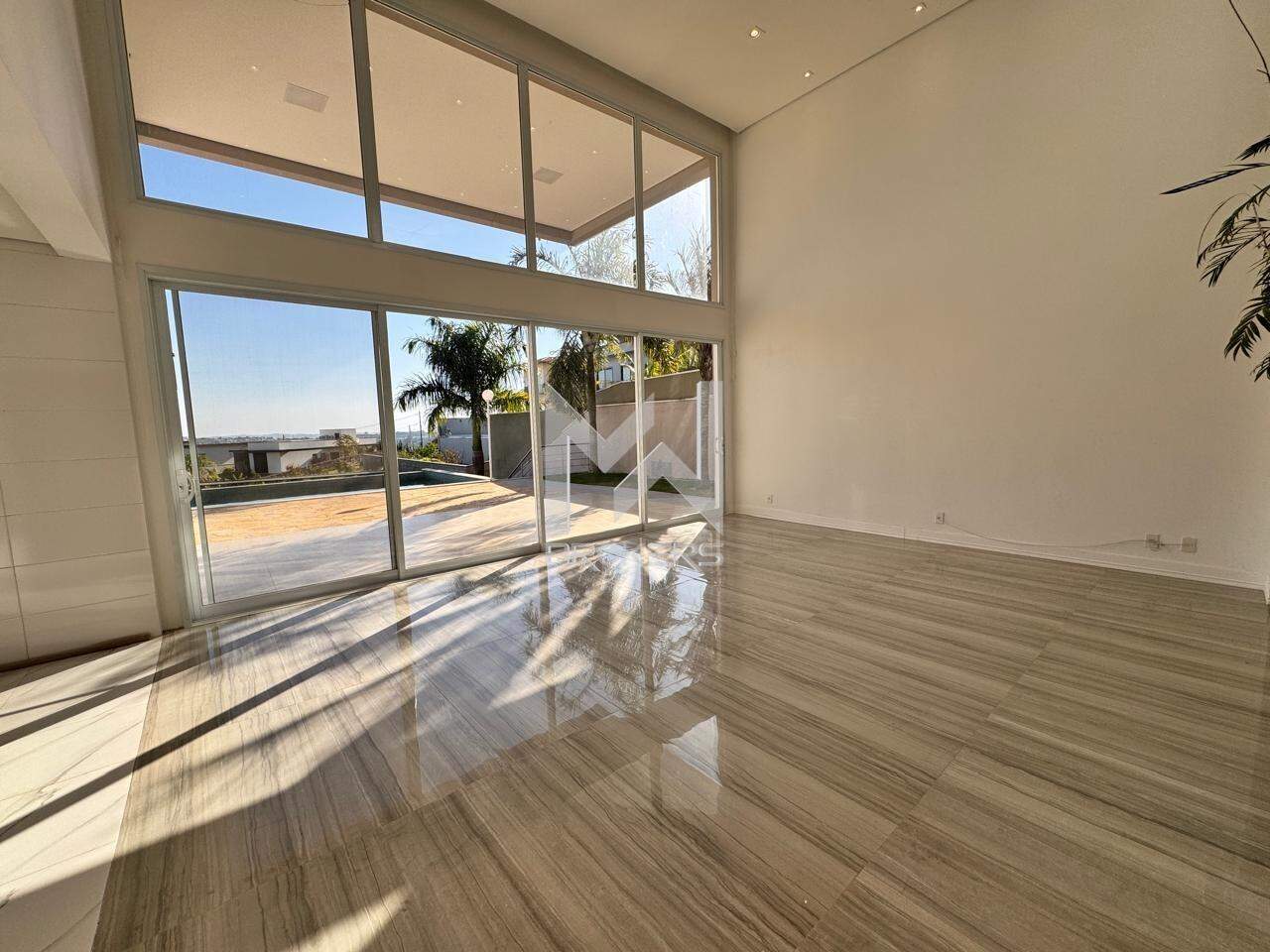 Casa em Condomínio à venda no Condomínio Campo de Toscana: salas