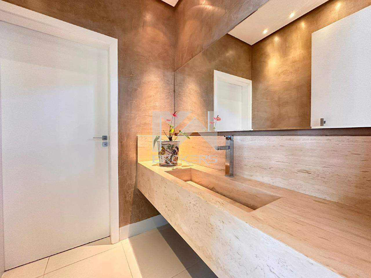 Casa em Condomínio à venda no Morada do Sol: lavabo