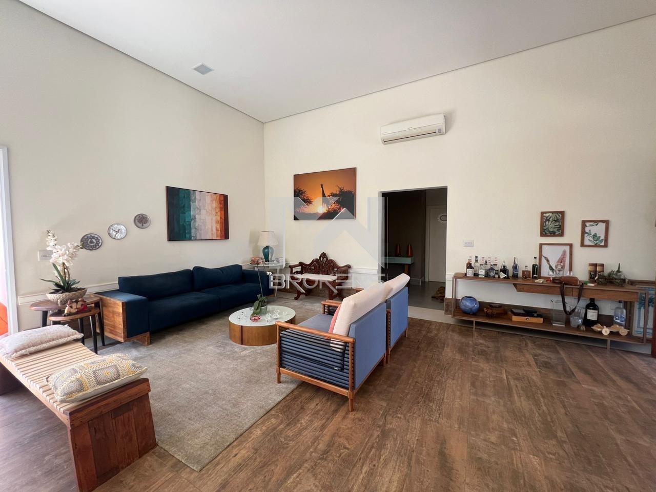 Casa em Condomínio à venda no Condomínio Marambaia: sala de estar