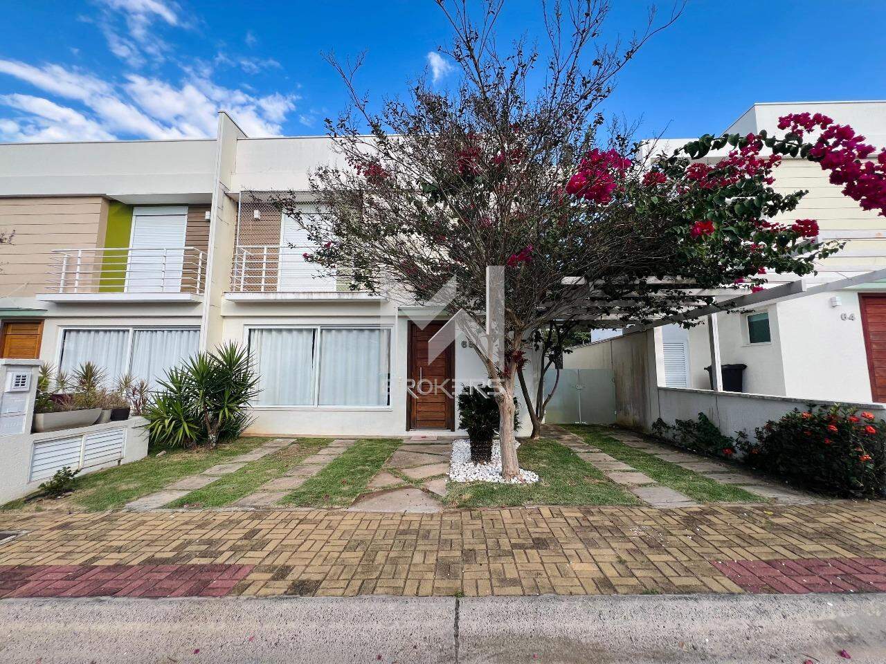Casa em Condomínio para aluguel no Observatório: 