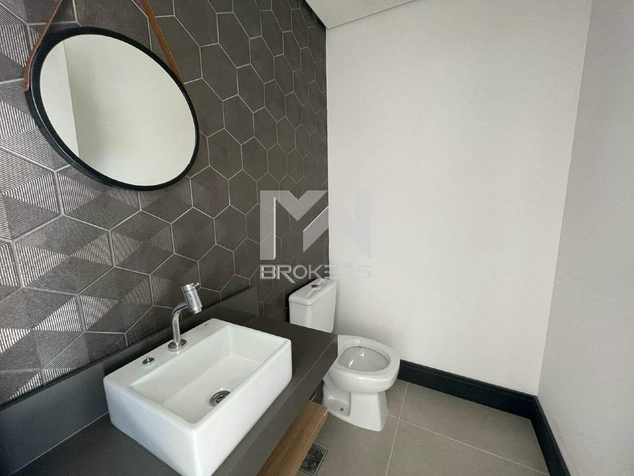 Apartamento Duplex à venda no Jardim Santo Antônio: lavabo