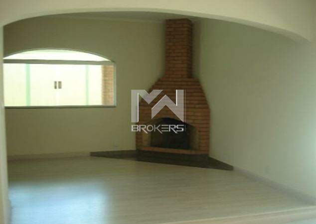 Casa em Condomínio à venda no Condomínio Marambaia: sala de TV