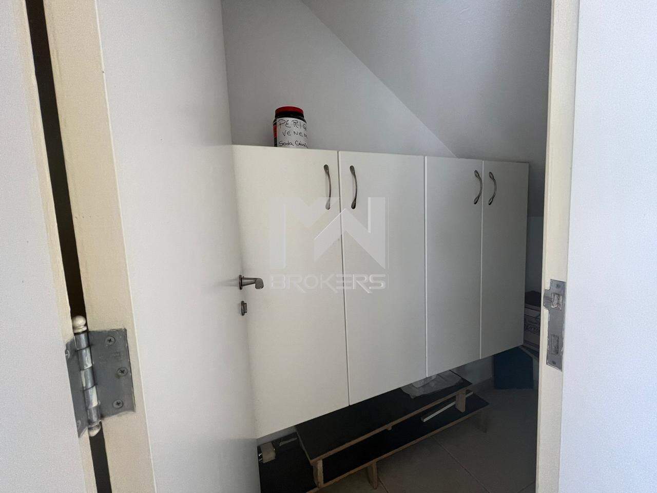 Casa em Condomínio à venda no Loteamento Recanto dos Paturis: depósito garagem