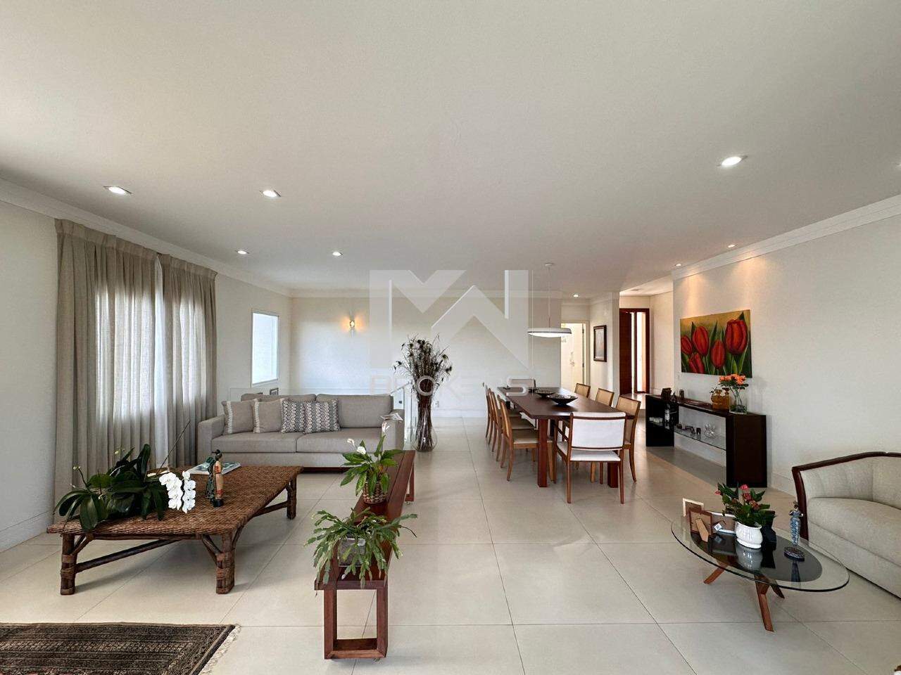 Casa em Condomínio à venda no Condomínio Marambaia: sala de estar