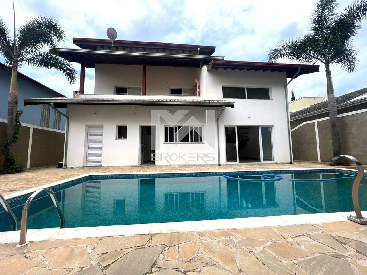 Casa em Condomínio à venda no Condominio Villaggio Capriccio: fachada dos fundos