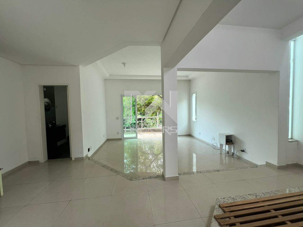 Casa em Condomínio à venda no Condominio Villaggio Capriccio: sala de estar