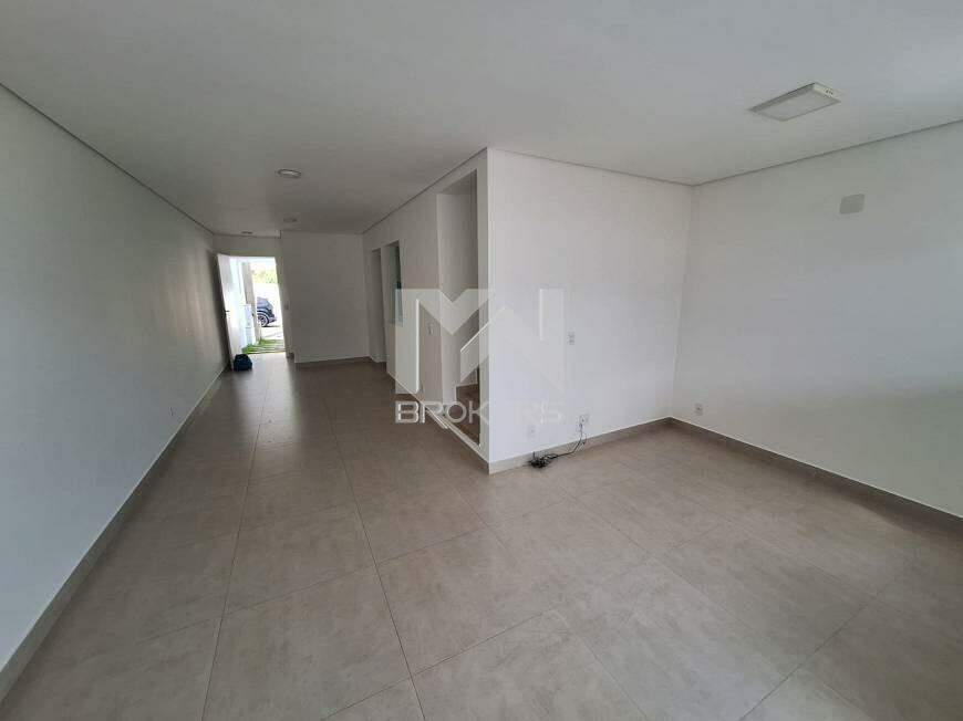 Casa em Condomínio à venda no Pinheirinho: salas