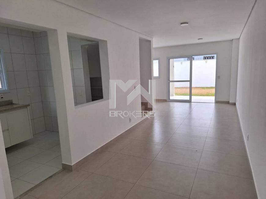 Casa em Condomínio à venda no Pinheirinho: salas