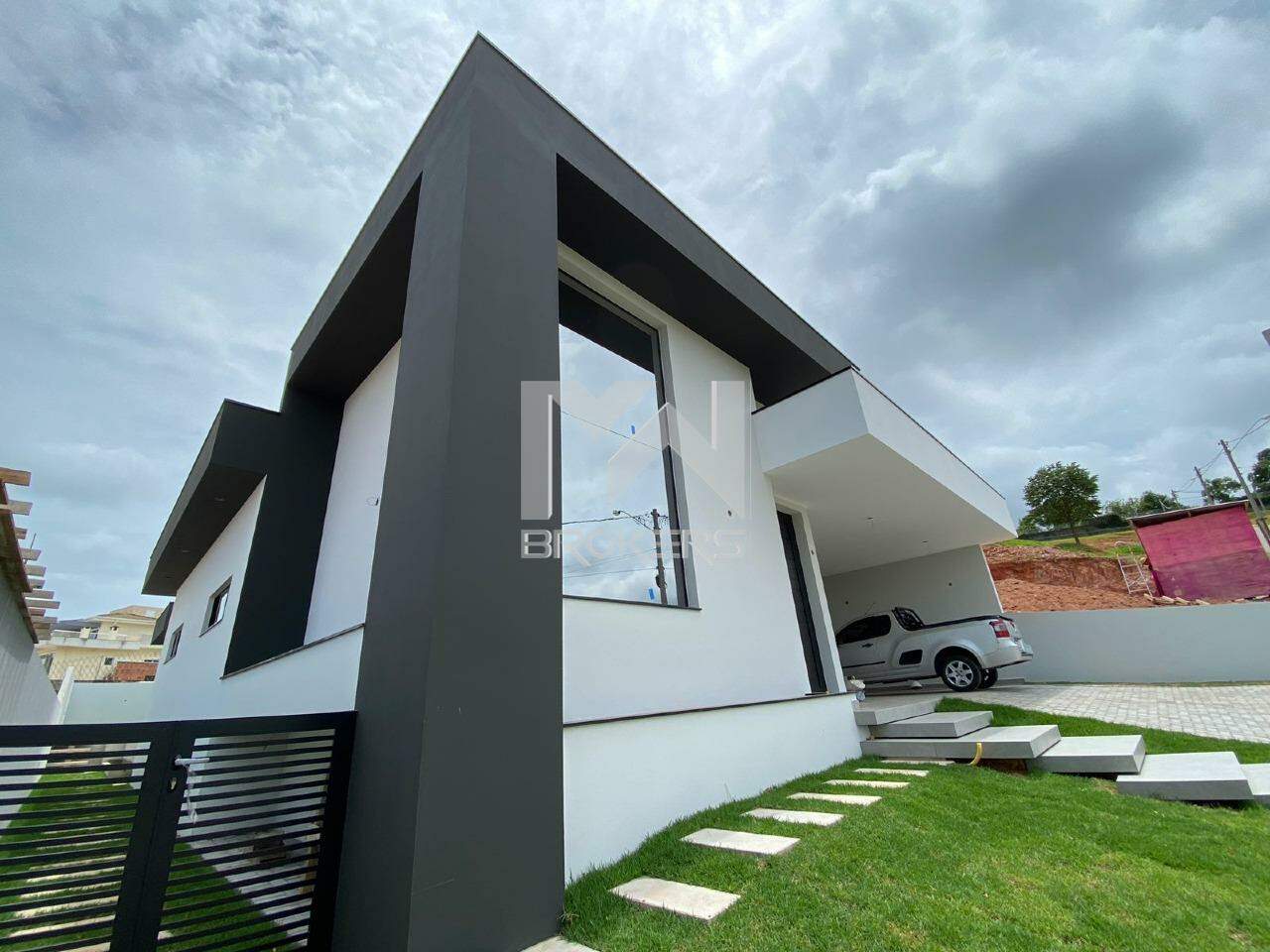 Casa em Condomínio à venda no Condomínio Santa Isabel: fachada