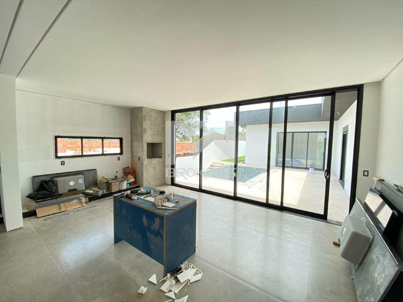 Casa em Condomínio à venda no Condomínio Santa Isabel: salas