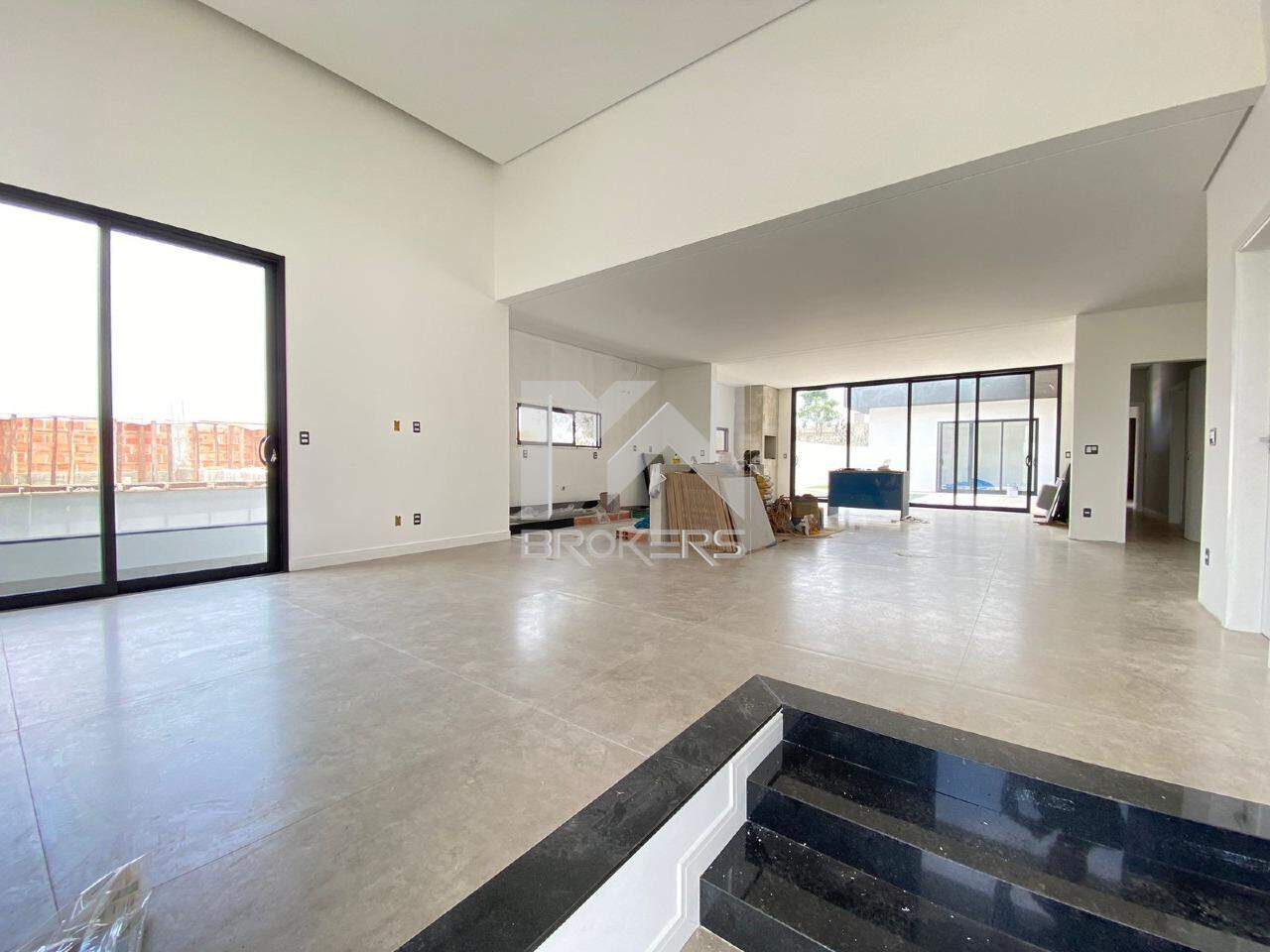 Casa em Condomínio à venda no Condomínio Santa Isabel: salas