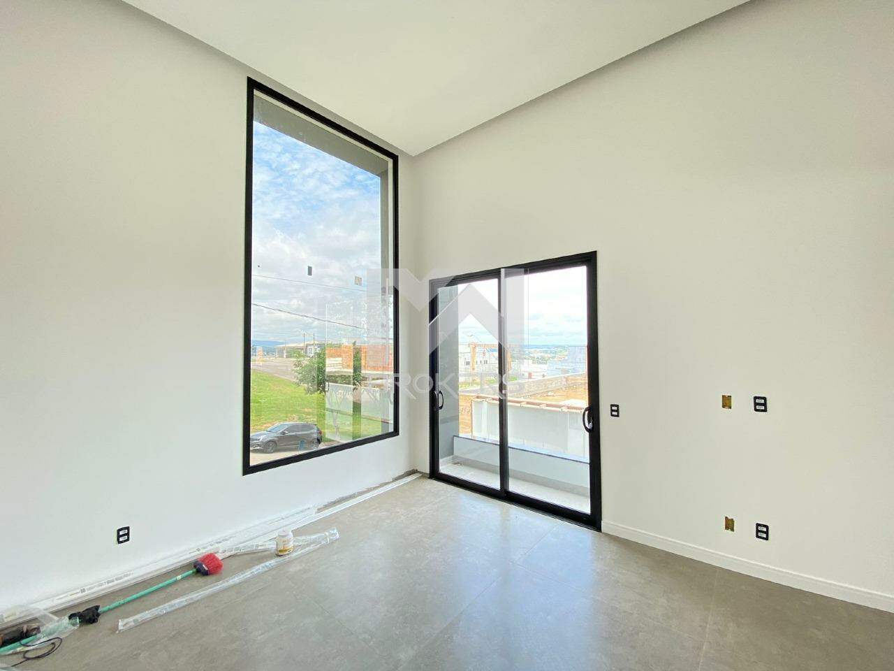 Casa em Condomínio à venda no Condomínio Santa Isabel: salas