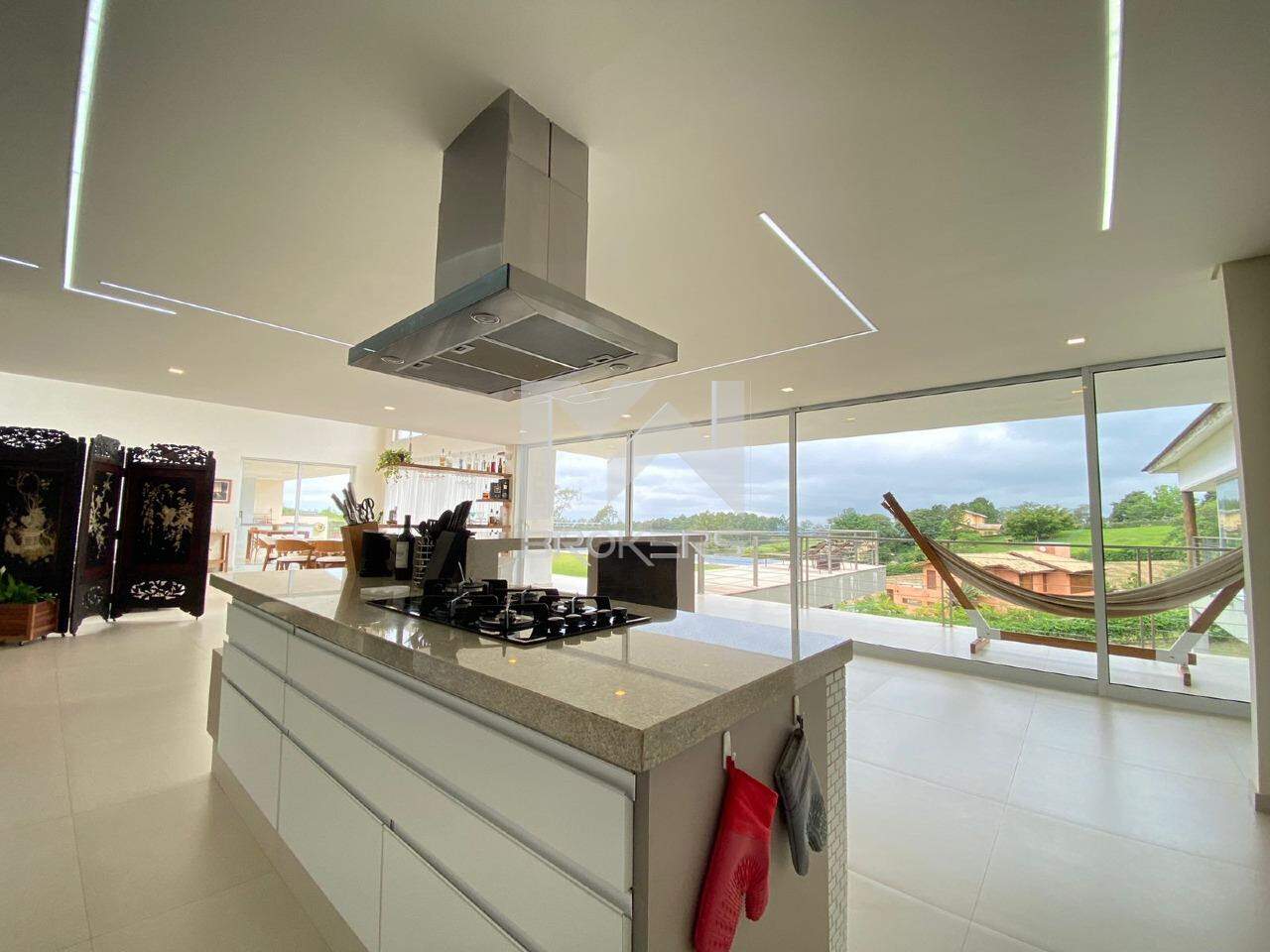 Casa em Condomínio à venda no Caixa D´água: salas - varanda - cozinha