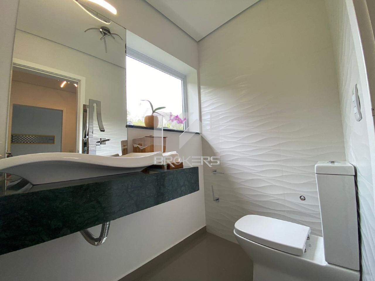 Casa em Condomínio à venda no Caixa D´água: lavabo