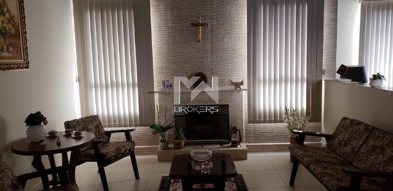 Casa em Condomínio à venda no Condomínio Marambaia: salas