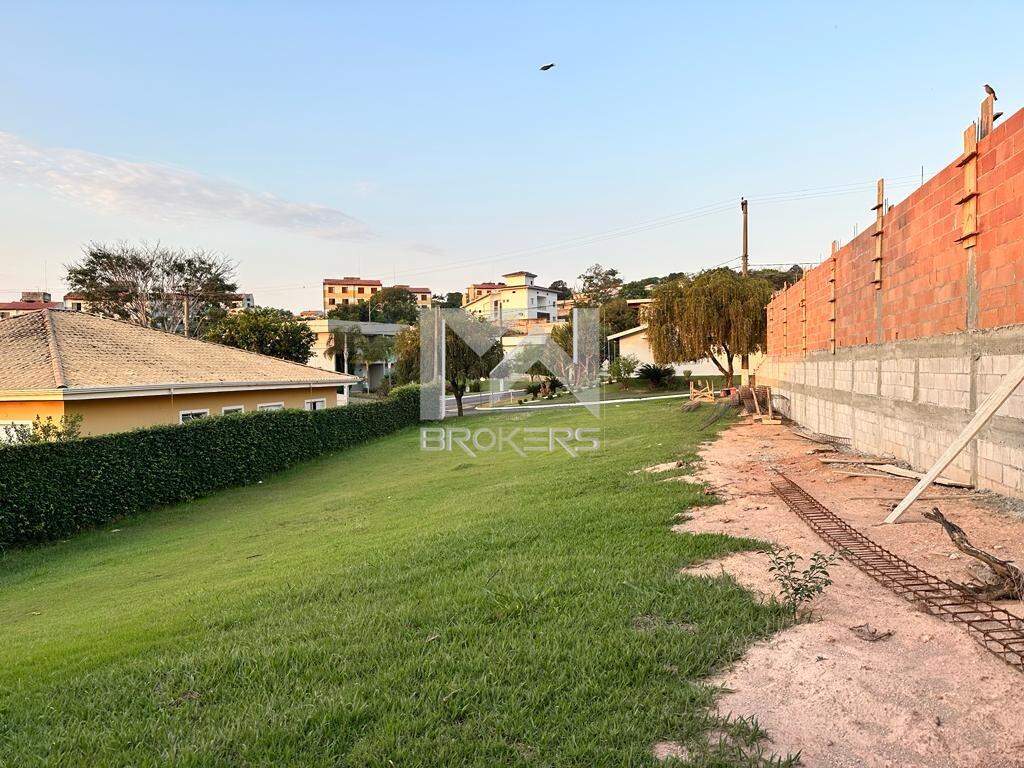 Terreno à venda no Condomínio Terras de Vinhedo: Fundo