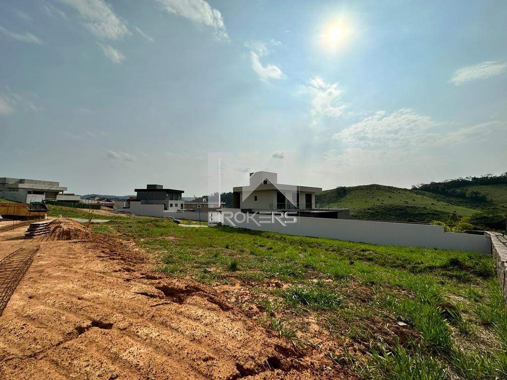 Terreno à venda no Condomínio Arboretum: Fundo