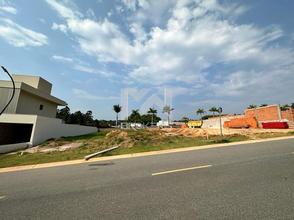 Terreno à venda no Condomínio Arboretum: Testada