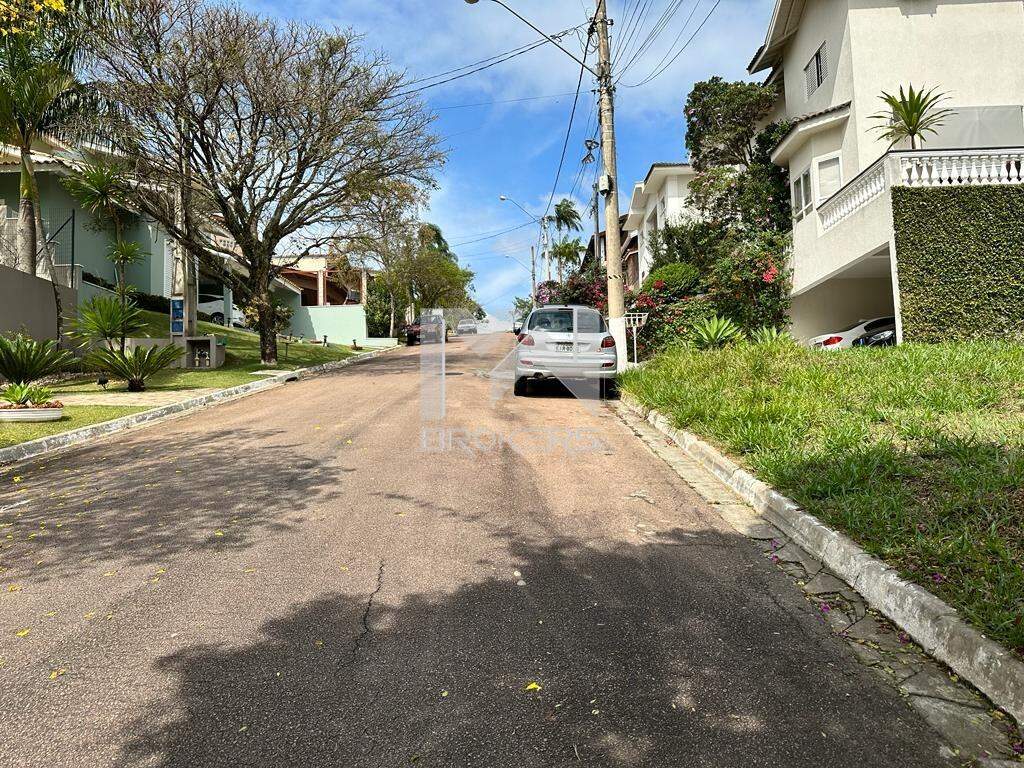 Terreno à venda no Condominio Villaggio Capriccio: Rua