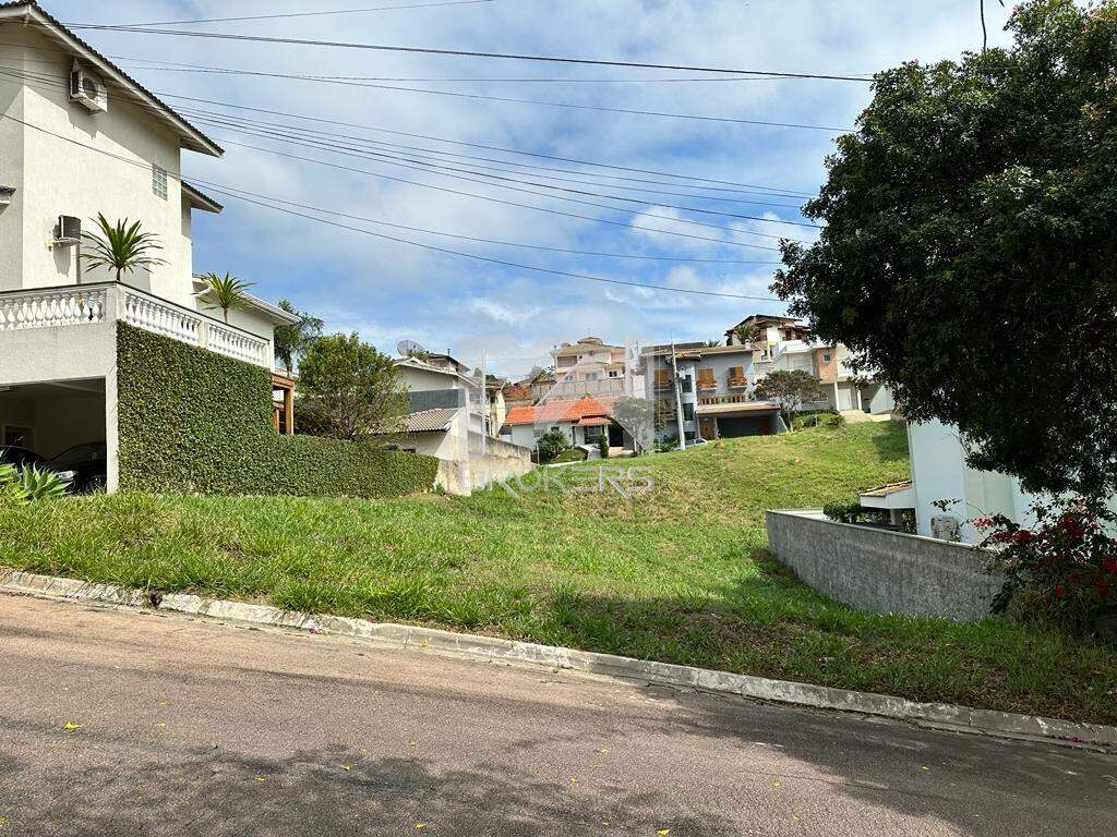 Terreno à venda no Condominio Villaggio Capriccio: Frente