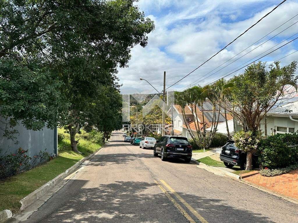 Terreno à venda no Condominio Villaggio Capriccio: Rua