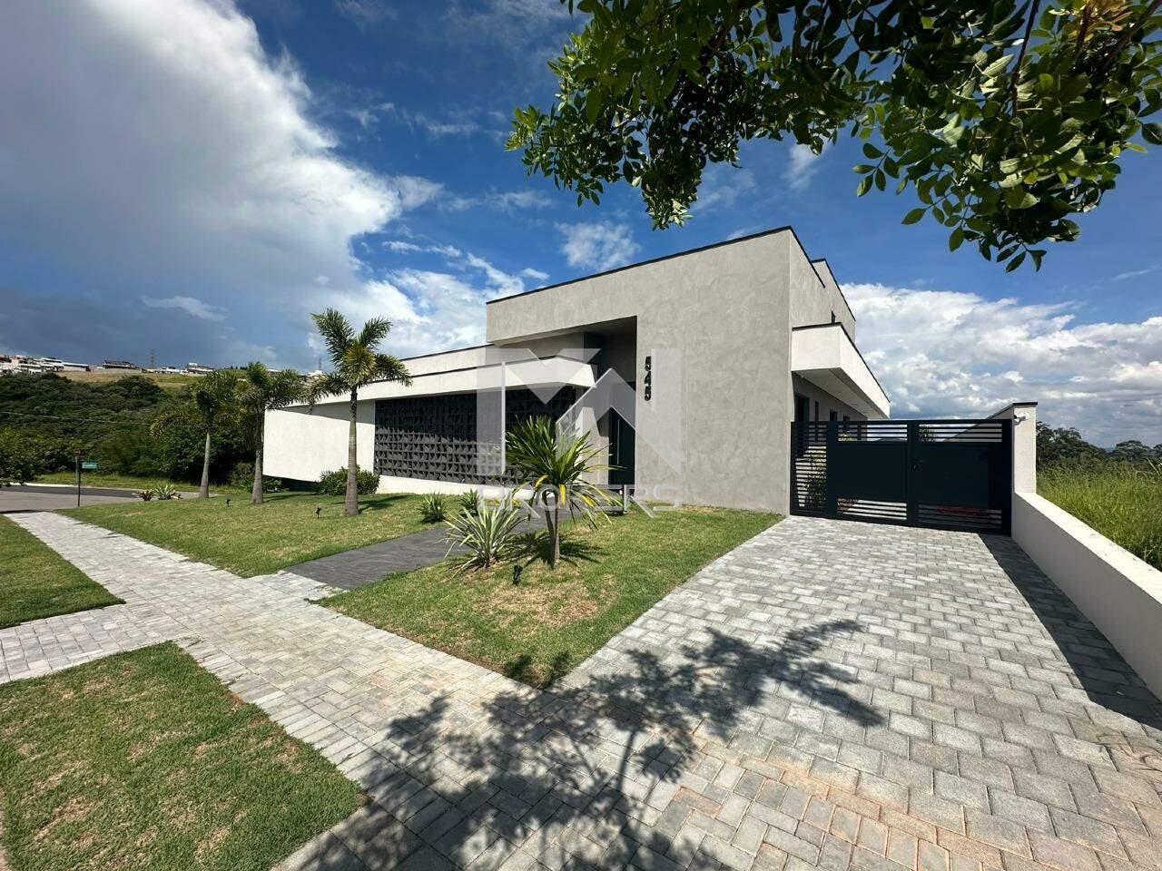 Casa em Condomínio à venda no Condomínio Campo de Toscana: fachada