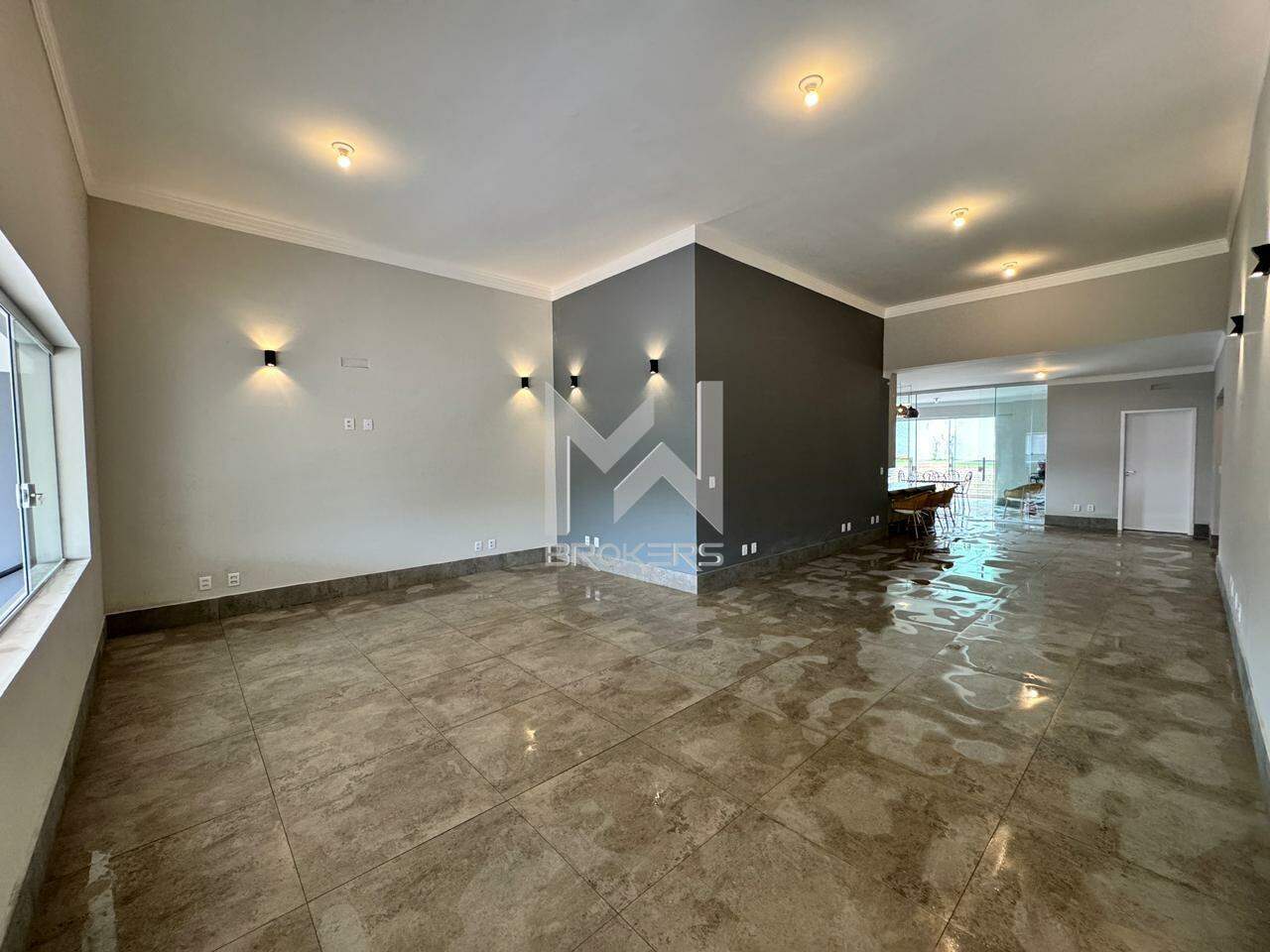 Casa em Condomínio à venda no Condomínio Reserva dos Vinhedos: salas