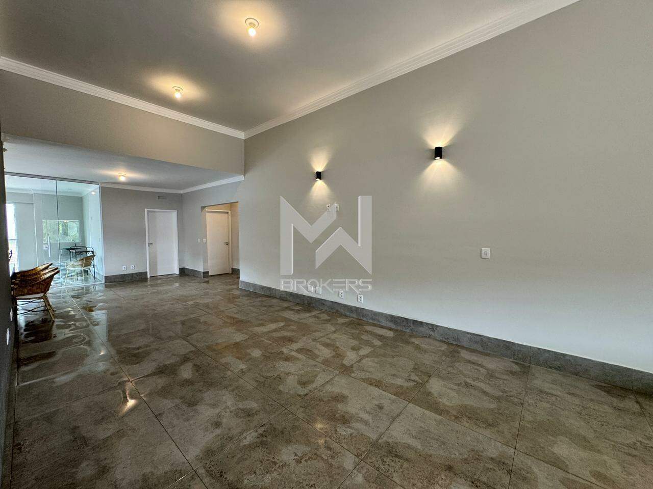 Casa em Condomínio à venda no Condomínio Reserva dos Vinhedos: salas