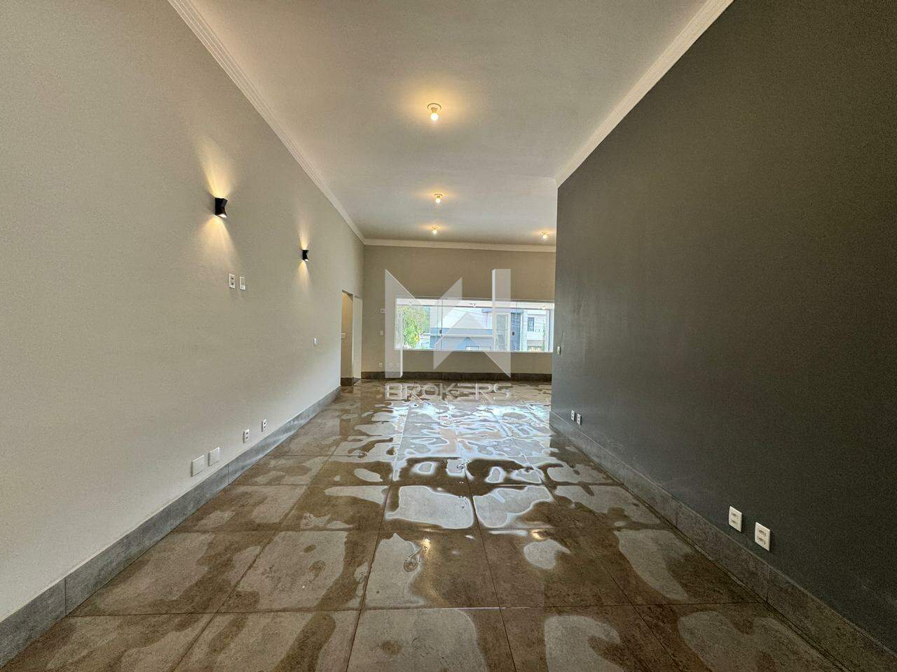 Casa em Condomínio à venda no Condomínio Reserva dos Vinhedos: salas