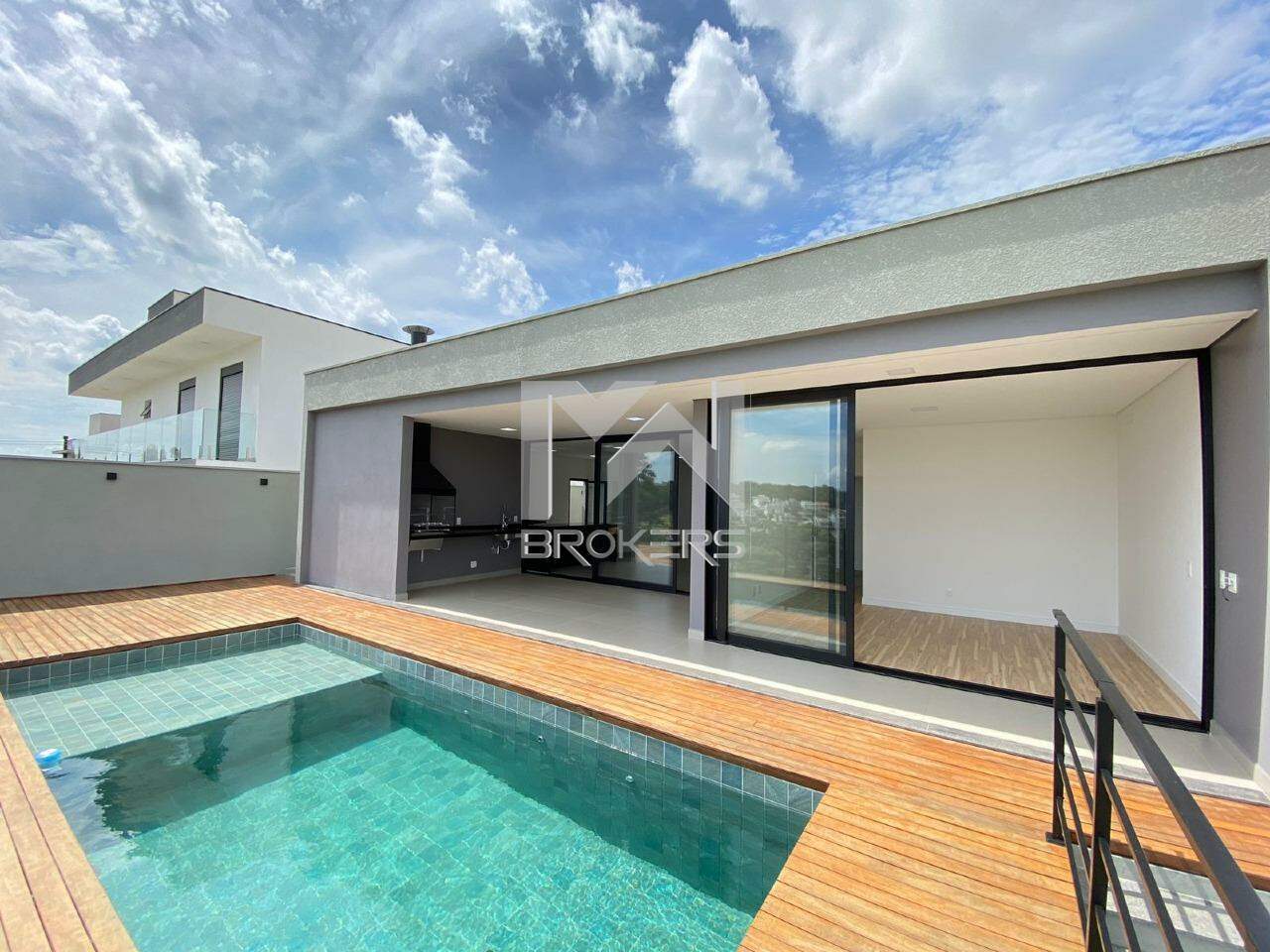 Casa em Condomínio à venda no Condomínio Santa Isabel: Piscina