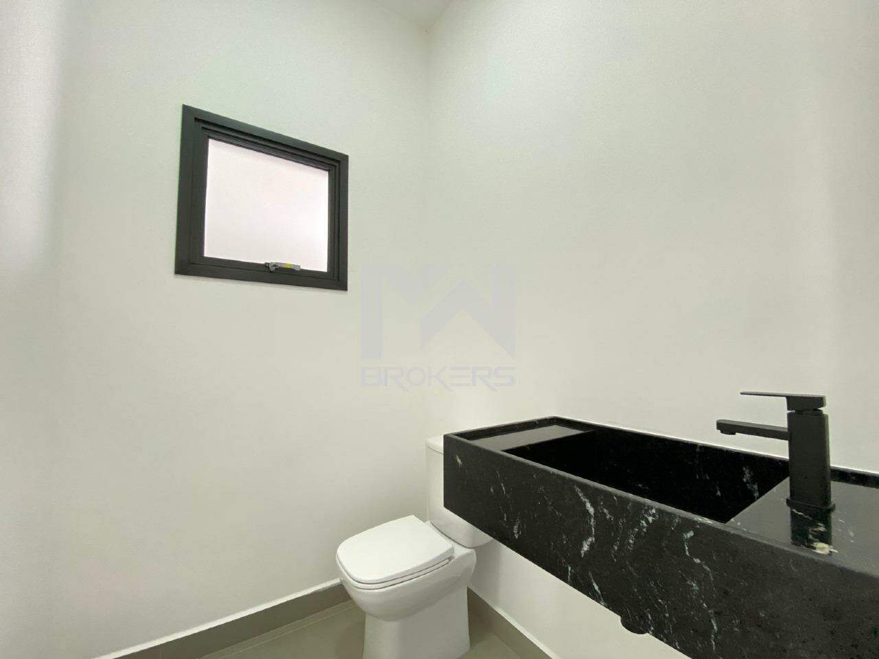 Casa em Condomínio à venda no Condomínio Santa Isabel: Lavabo