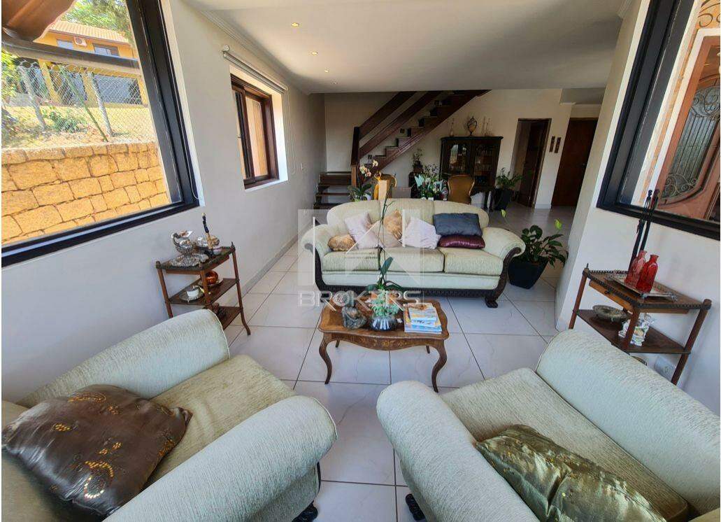 Casa em Condomínio à venda no Condomínio Marambaia: salas