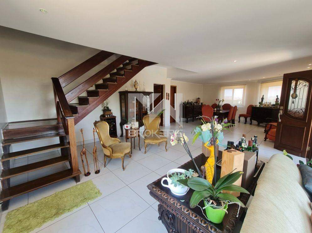 Casa em Condomínio à venda no Condomínio Marambaia: salas