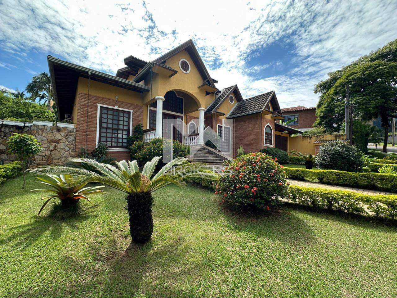 Casa em Condomínio à venda no Condomínio Marambaia: 