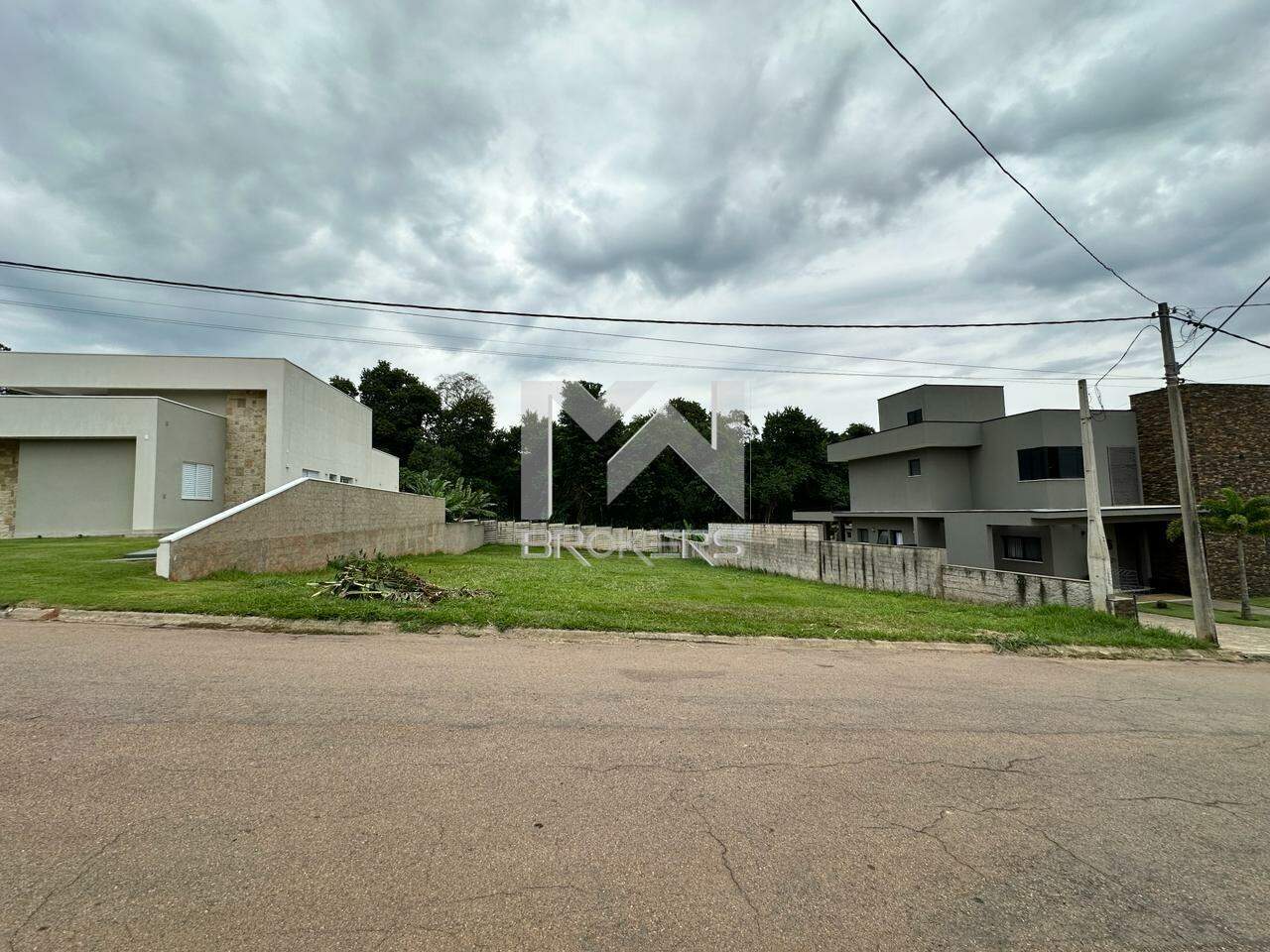 Terreno à venda no Terras de Santa Teresa: Frente