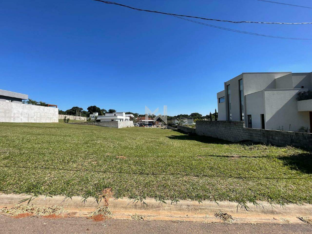 Terreno à venda no Terras de Santa Teresa: Frente
