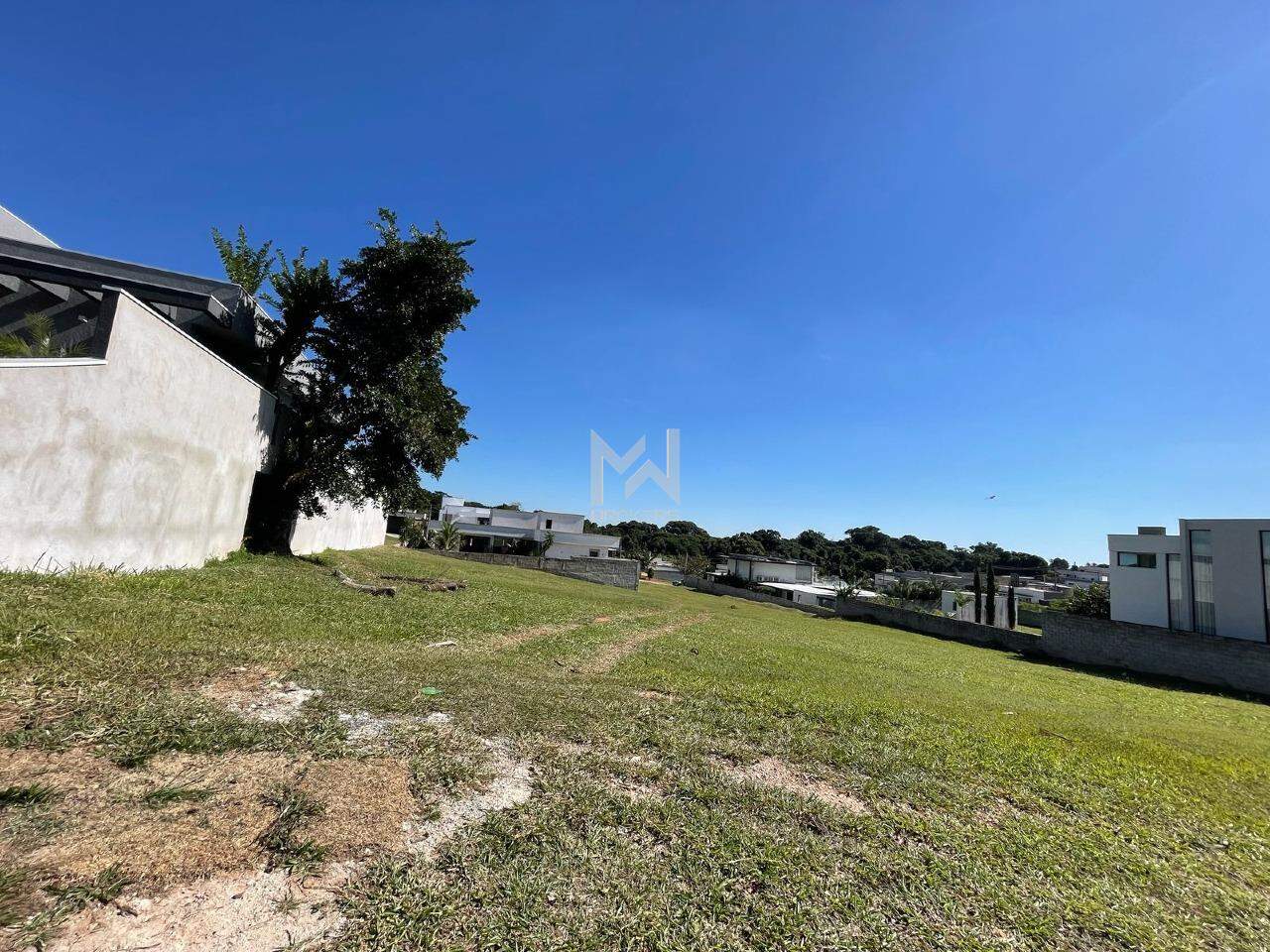 Terreno à venda no Terras de Santa Teresa: Frente