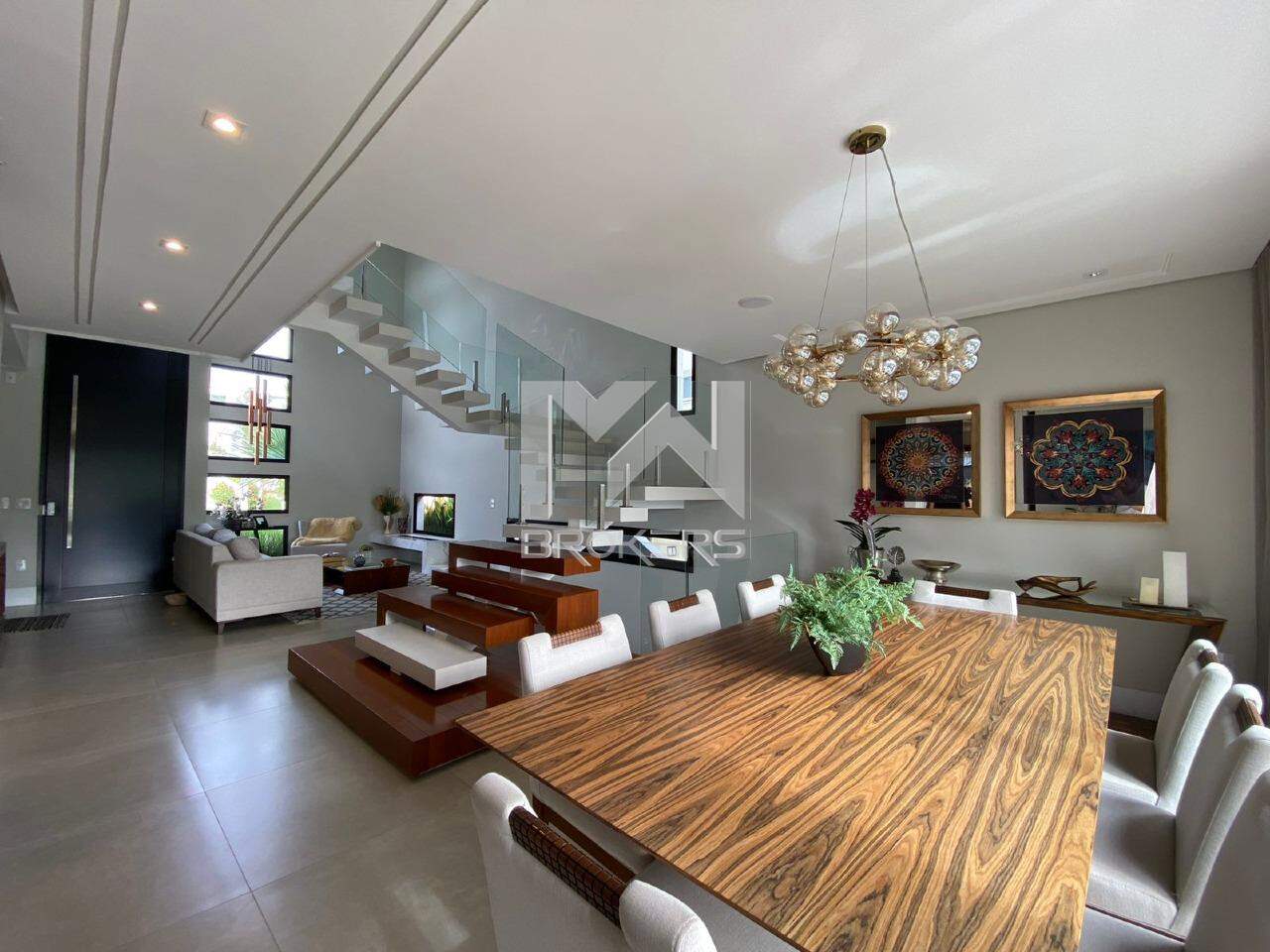 Casa em Condomínio à venda no Condomínio Santa Isabel: sala