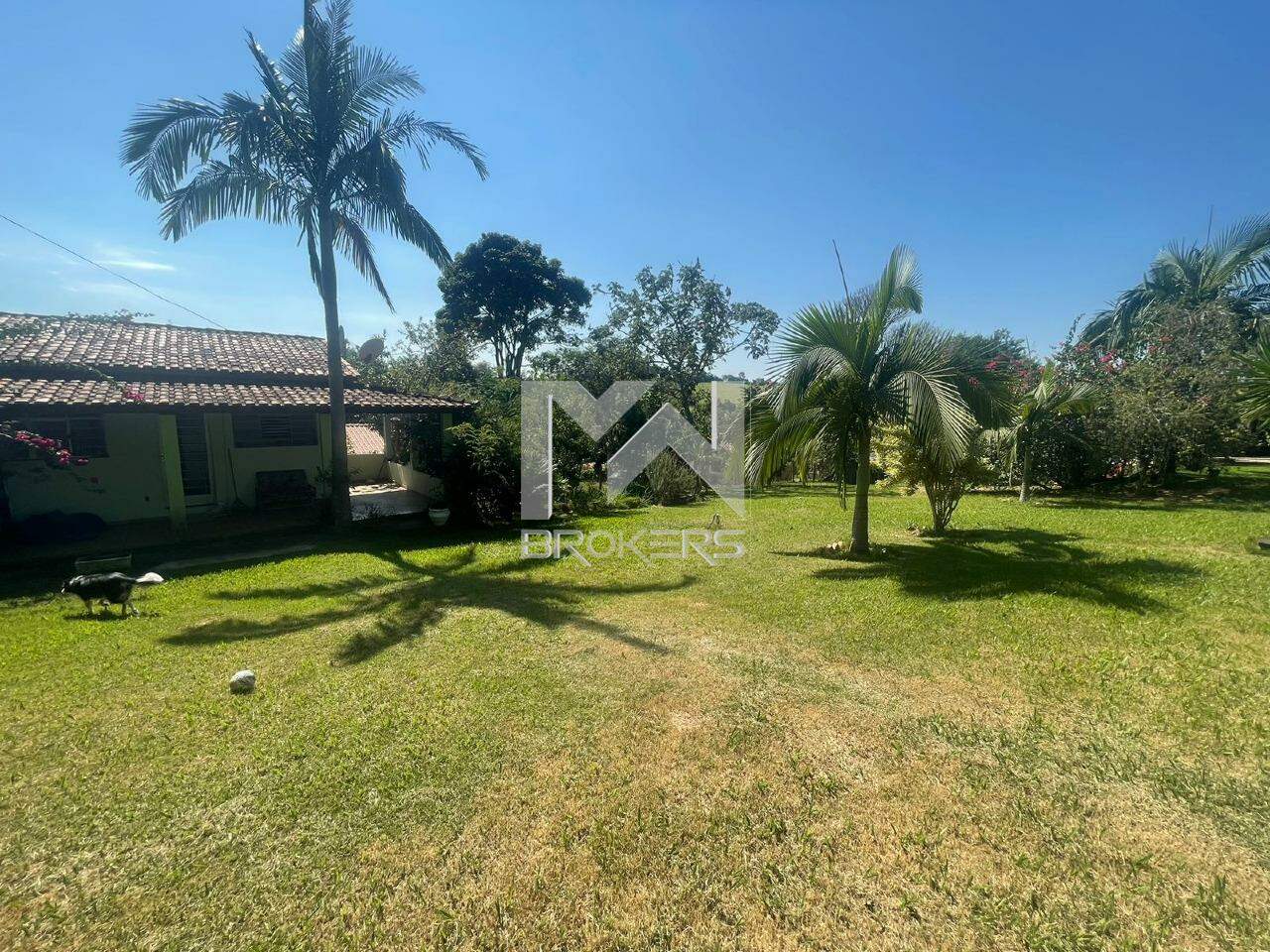 Chácara à venda no Jardim dos Lagos: frontal