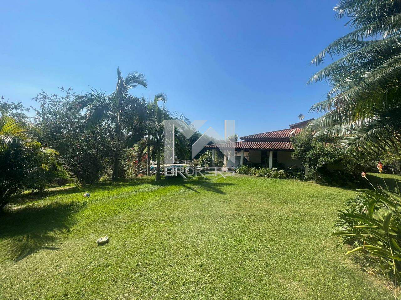 Chácara à venda no Jardim dos Lagos: frontal