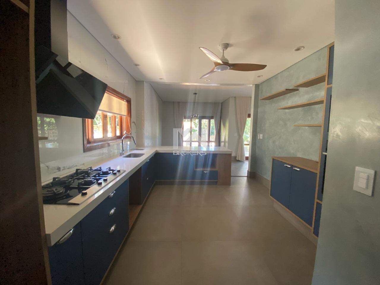 Casa em Condomínio à venda no Condomínio Ouro Verde: cozinha