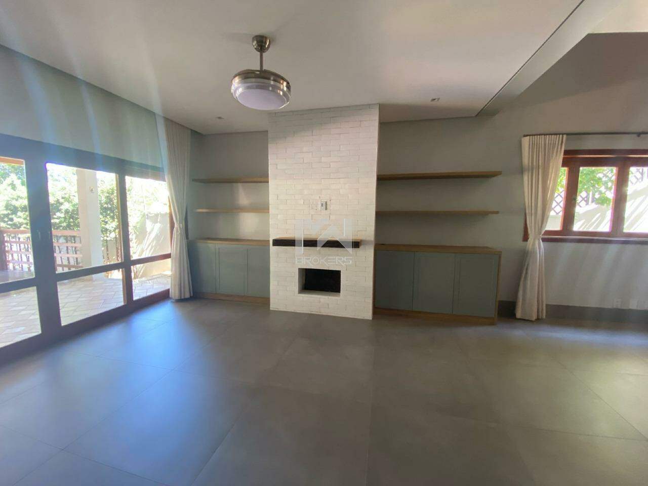 Casa em Condomínio à venda no Condomínio Ouro Verde: sala