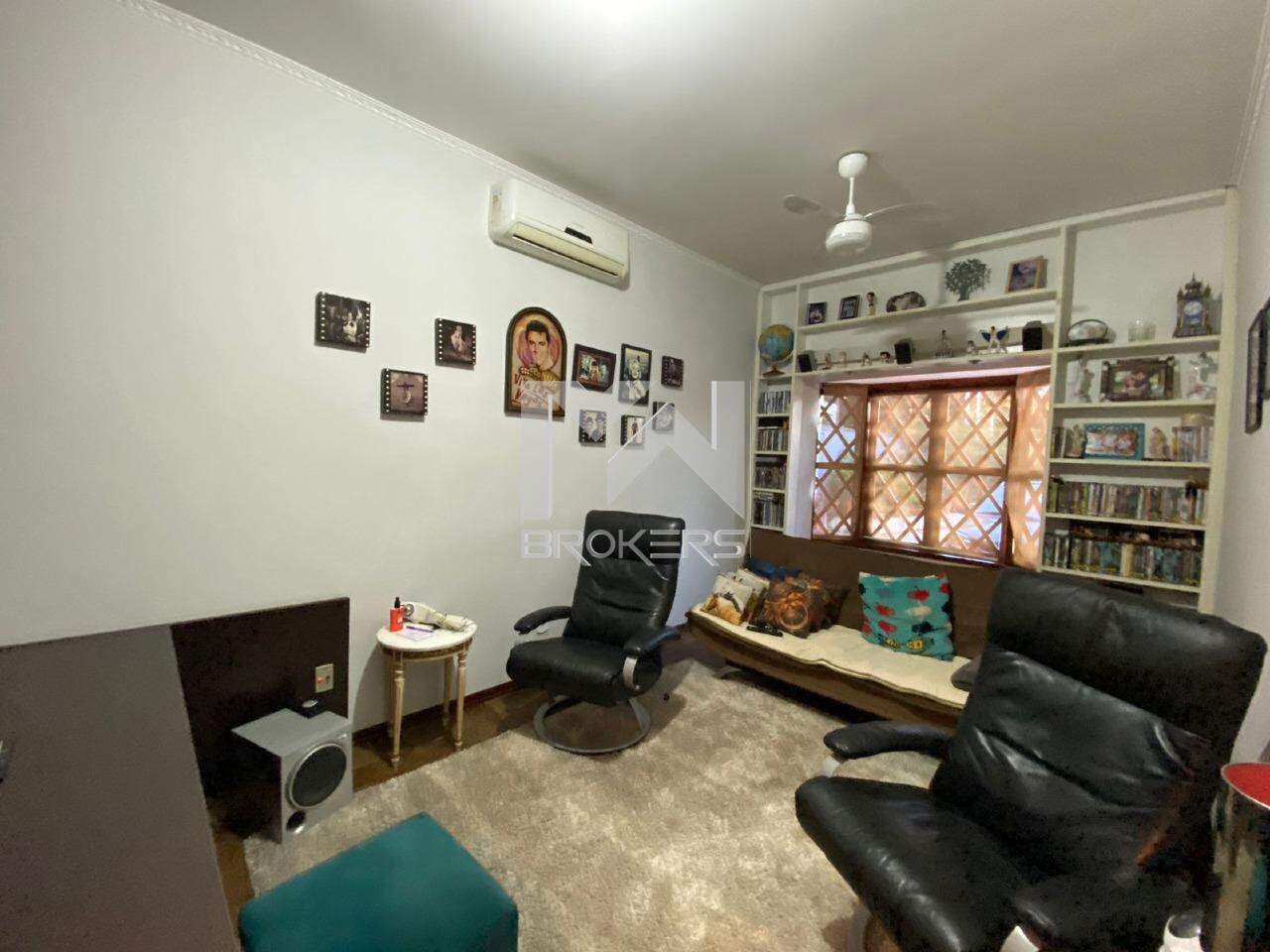 Casa em Condomínio à venda no Condomínio Marambaia: escritório