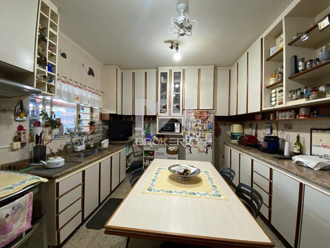 Casa em Condomínio à venda no Condomínio Marambaia: cozinha