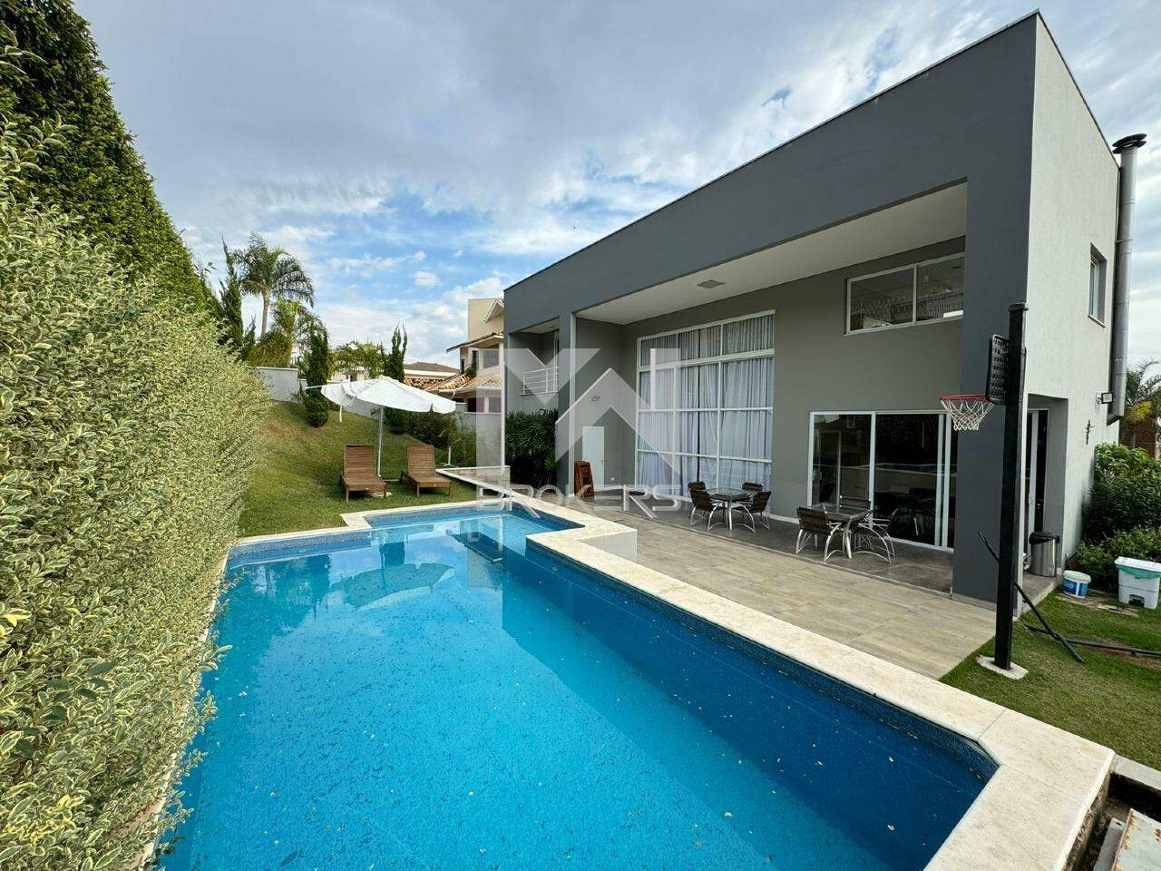 Casa em Condomínio à venda no Condomínio Villagio di Verona: piscina