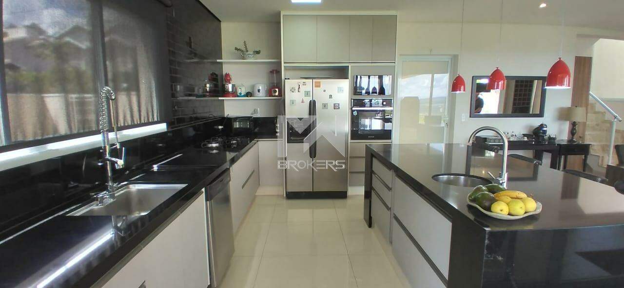 Casa em Condomínio à venda no Pinheirinho: Cozinha