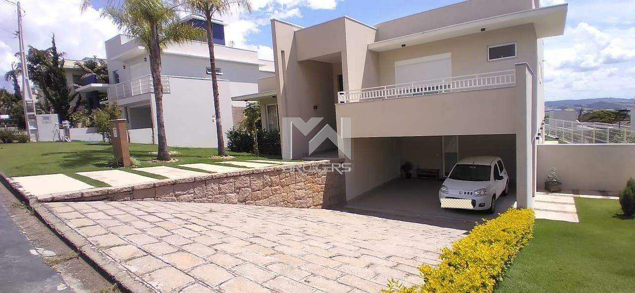 Casa em Condomínio à venda no Pinheirinho: 