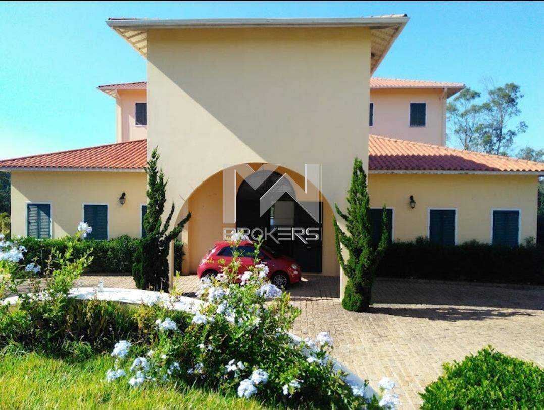 Prédio à venda no Cachoeira: frente