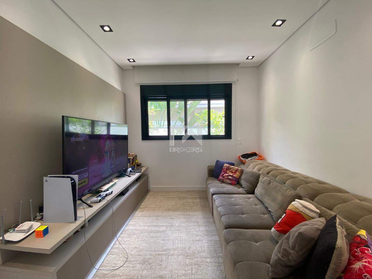 Casa em Condomínio à venda no Condomínio Santa Isabel: sala de TV